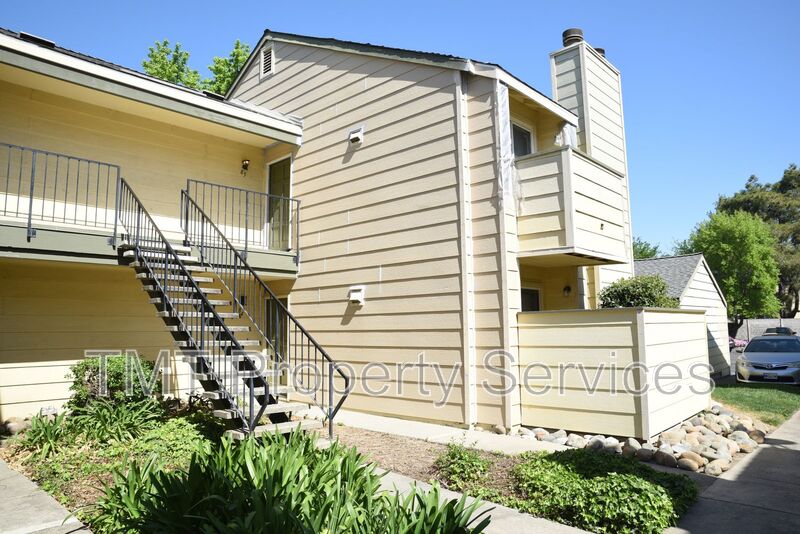 Sacramento House: 8252 Center Pkwy