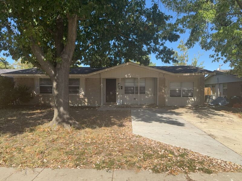 Mesquite House: 3025 Hula Dr