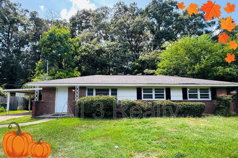 Montgomery House: 664 Joryne Dr