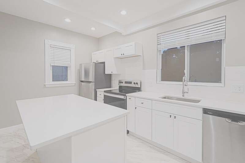 Boston Condo: 381 Adams St