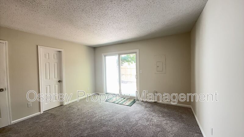 3-Bedroom Virginia Beach Home with Fenced Yard & Spacious Livin - Photo 9