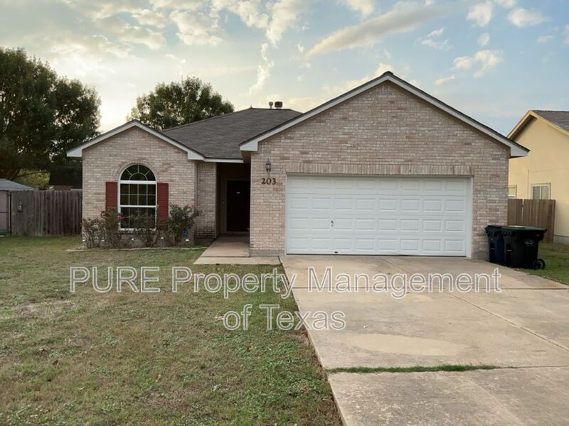 Hutto House: 203 Kates Way