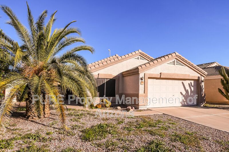 Chandler House: 930 E Monterey St