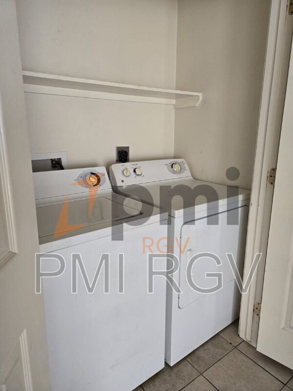 Mcallen Condo: 2904 N 32nd St