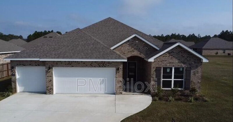 Ocean Springs House: 1208 Carraway Cove