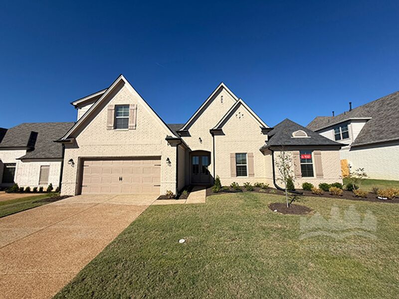 Oakland House: 250 Valleyview Ln