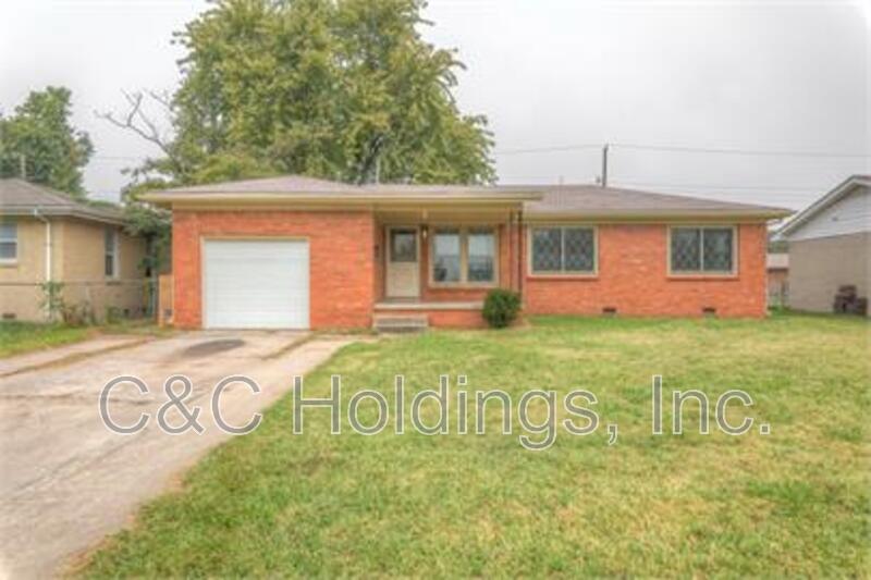 Tulsa House: 9159 E Latimer Pl