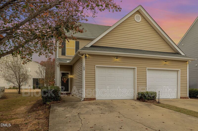 Clayton House: 108 Buchanan Ln.