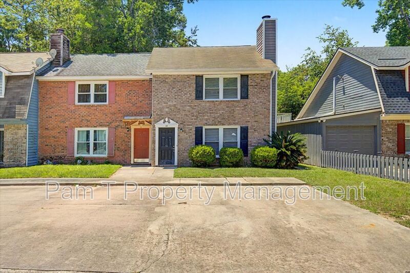 Savannah Townhome: 48 Pointer Place