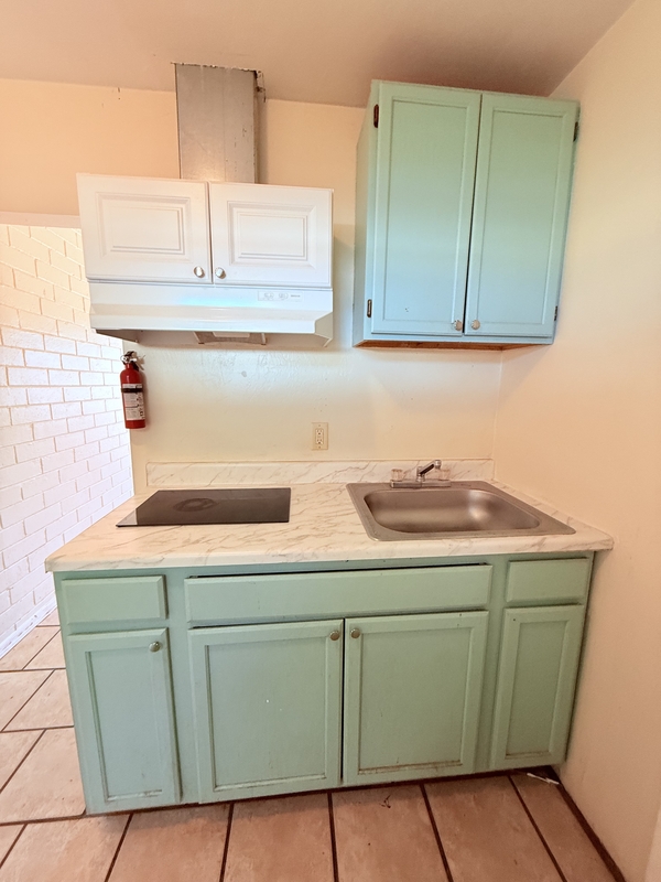 Tucson Condo: 232 West Flores Street #6