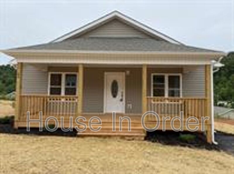 Mars Hill House: 60 Patriot Place