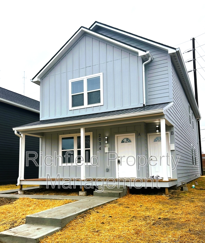 Indianapolis Condo: 2034-B E Maryland St