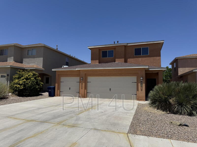 Los Lunas House: 618 Fire Wheel Loop
