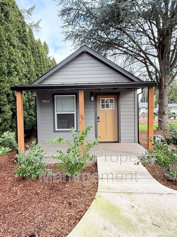 Vancouver House: 7919 NE 32nd St