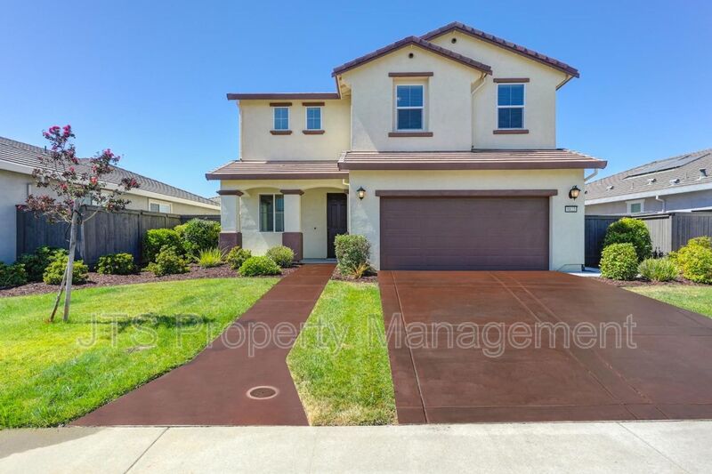 Rancho Cordova House: 5122 Mossy Stone Way
