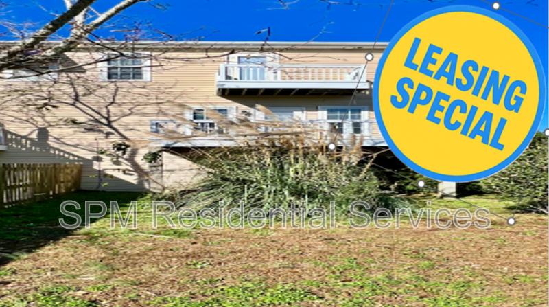 Hampstead House: 164A Twin Oaks Dr