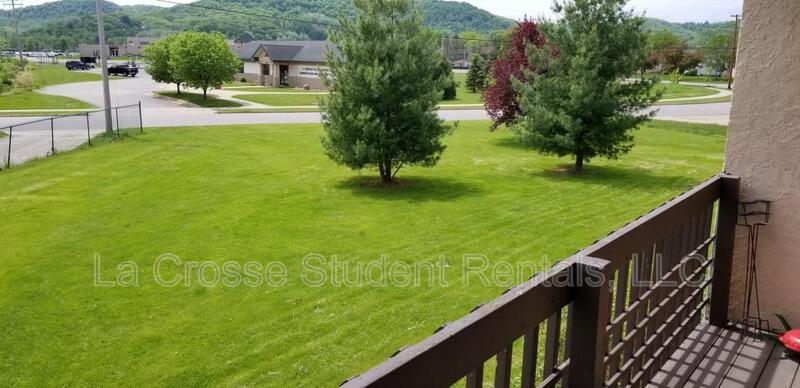 La Crescent Apartment: 619 Welshire Drive