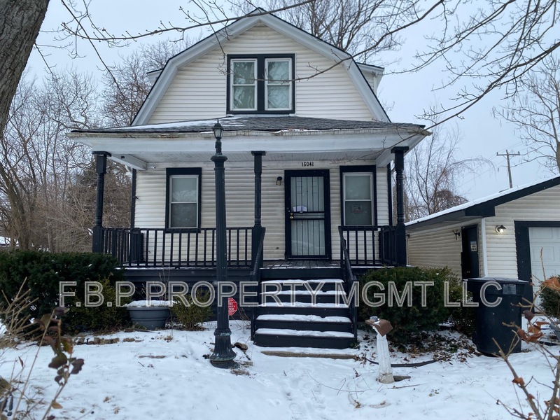Detroit House: 15041 Coram St