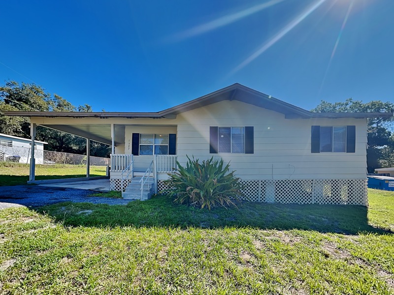 Apopka House: 1527 S Central Ave