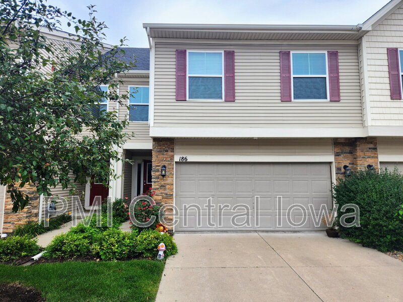 West Des Moines Townhome: 186 79th Street