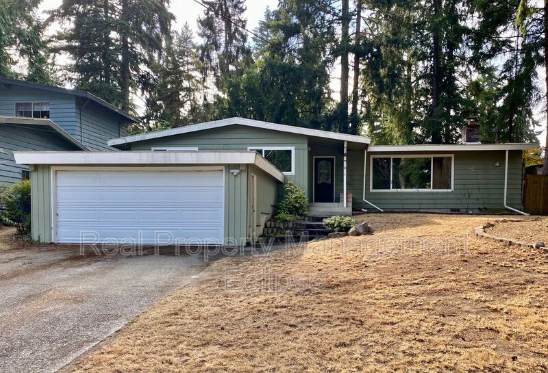 Bellevue House: 1815 152nd Ave SE