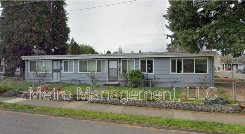 Portland House: 7180 SE Tolman St