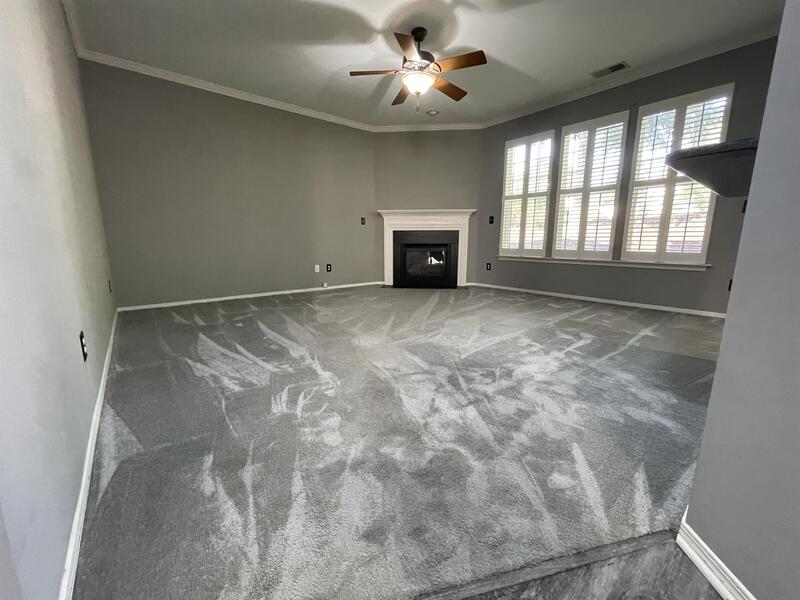 Raleigh House: 8217 Beaded Stone Street