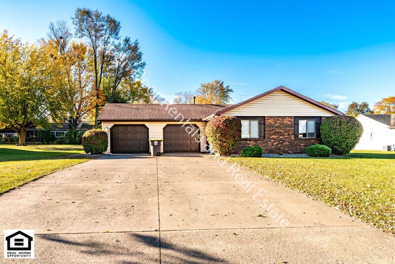 Fort Wayne Condo: 4934 Vermont Lane