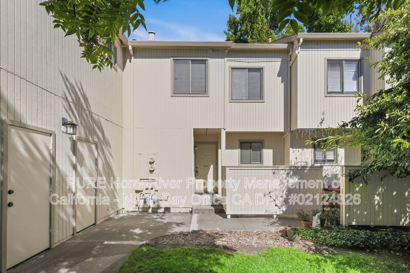 Santa Rosa Condo: 2518 Westberry Dr