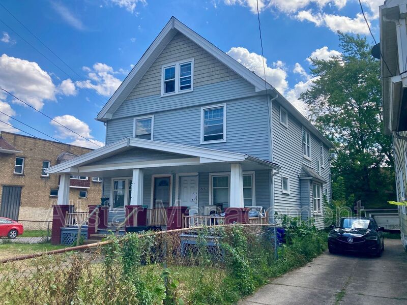 Cleveland Condo: 8201 Denison Avenue