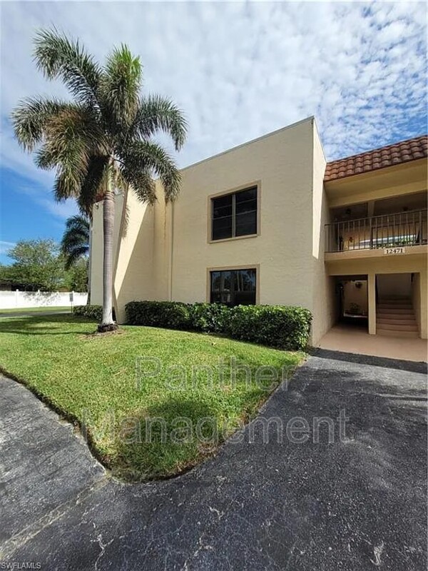 Fort Myers Condo: 12471 McGregor Boulevard-Apt 10