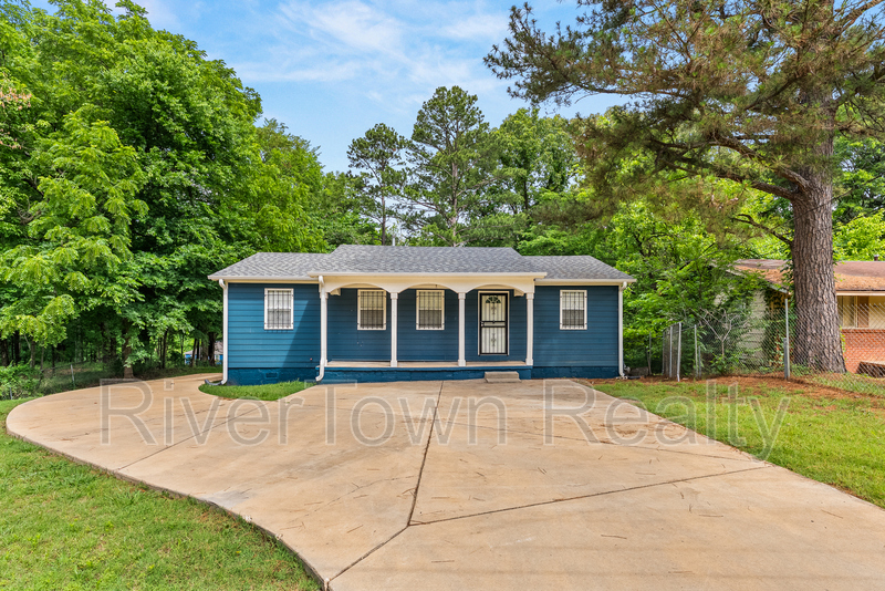 Memphis House: 1204 Margaret Rd