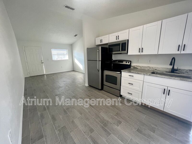 New Port Richey House: 4610 Audrey Lane