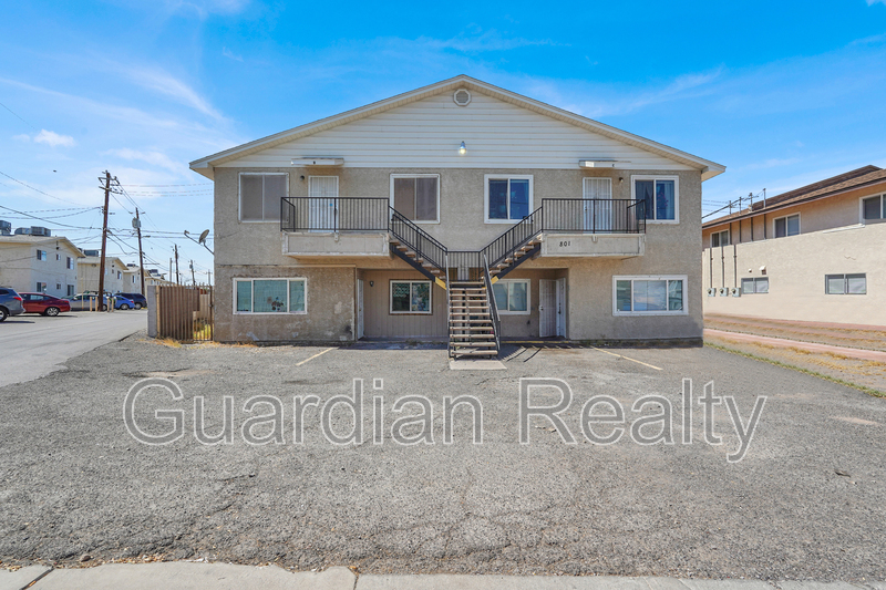 Henderson Condo: 801 N Major Ave