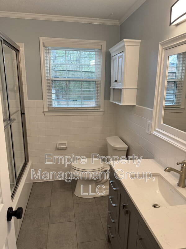 Columbia Condo: 1700 Dalloz Road