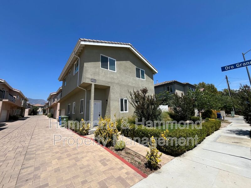 Sylmar House: 12680 Bradley Ave.