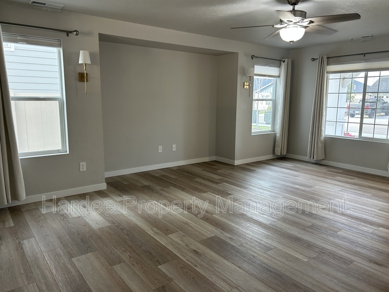 Meridian House: 7051 W. Plateau Creek St.