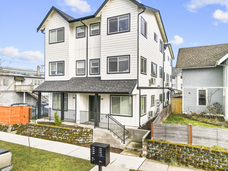 Tacoma Condo: 611 South Anderson Street