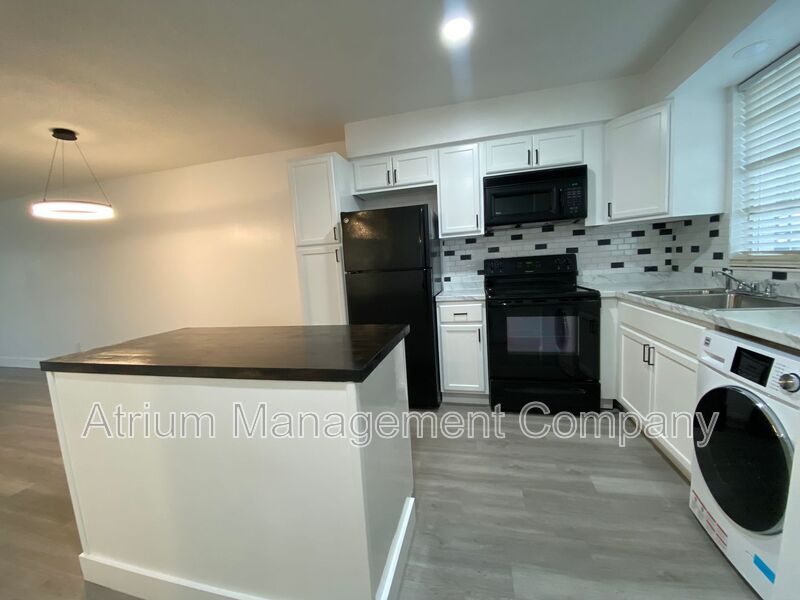 Winter Park House: 1250 S Denning Dr
