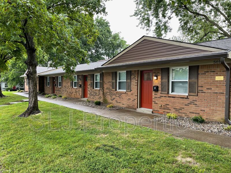 Jeffersonville Condo: 501 E. 8th C