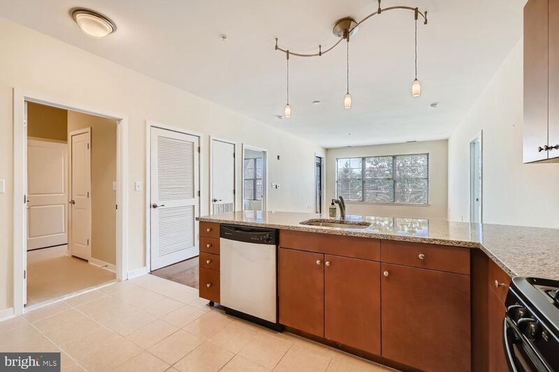 Baltimore Condo: 3201 Saint Paul St