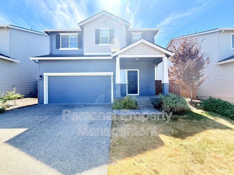 Ridgefield House: 2727 S White Salmon DR