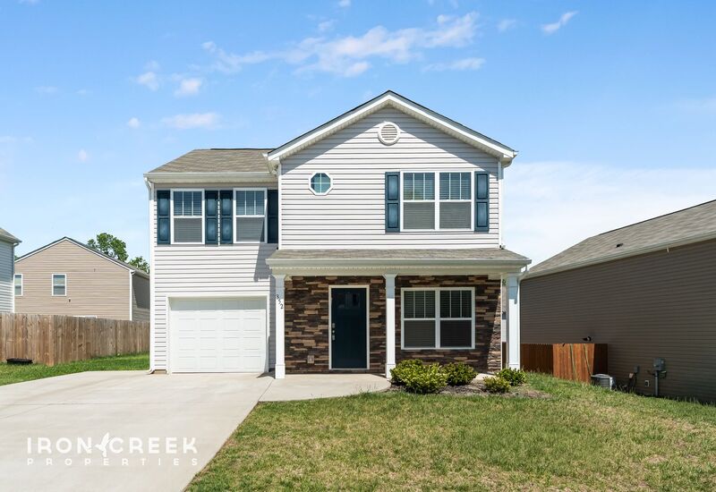 Arden House: 352 Oak Branch Road