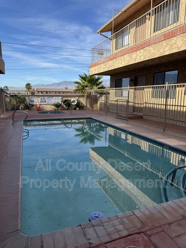 Desert Hot Springs Condo: 13079 Eliseo Rd