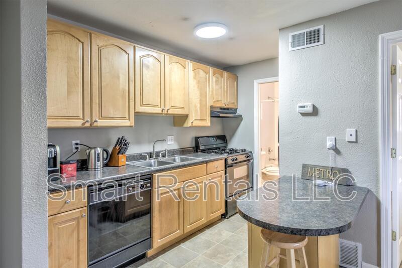 St. Louis Condo: 3850 Park Avenue - 5