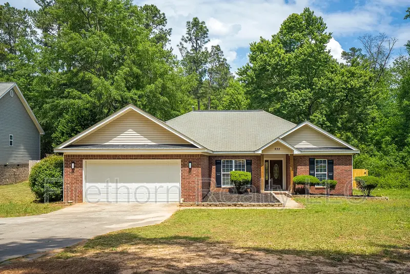 North Augusta House: 932 Sudlow Lake Road