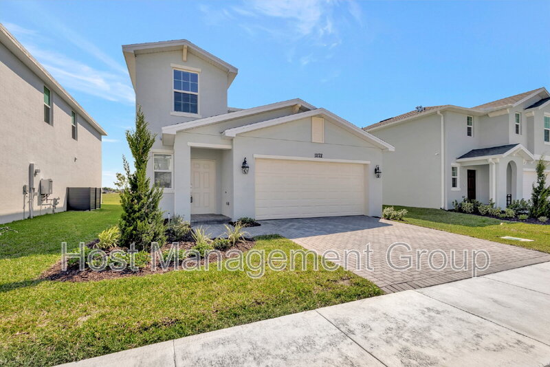 Port Saint Lucie House: 11172 NW Middle Stream Dr.
