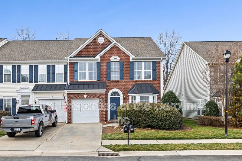 Clover Townhome: 616 Bayou Circle