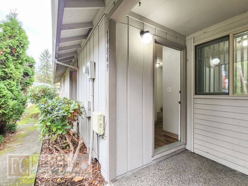 PORTLAND Townhome: 19849 NW ROCK CREEK BLVD