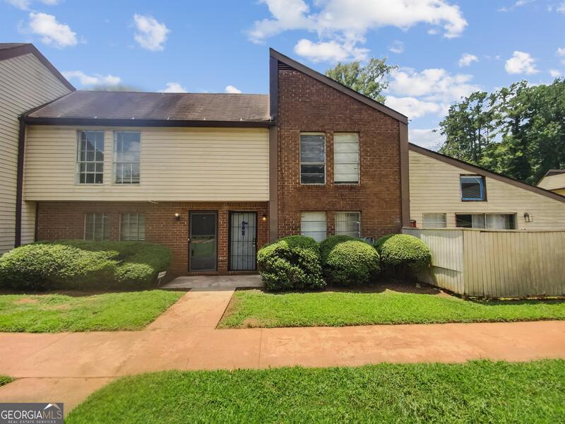 Decatur Condo: 3250 Strawberry Lane
